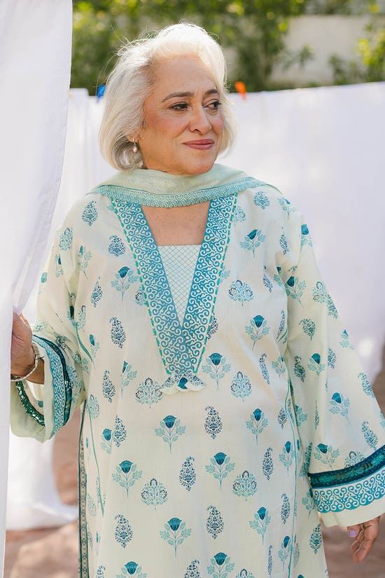 3 Piece Unstitched Printed Lawn Suit CL-42300 A