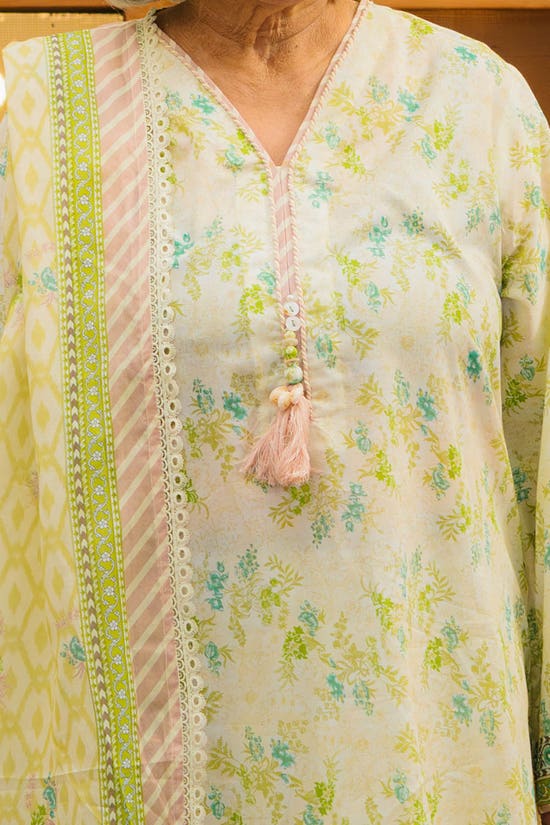 3 Piece Unstitched Printed Lawn Suit CL-52126 B